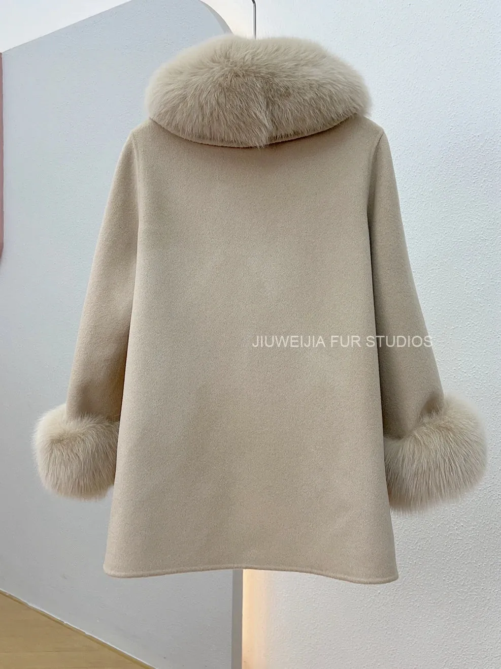Mid-Length Slimming Cape Fox Fur Coat - Wool